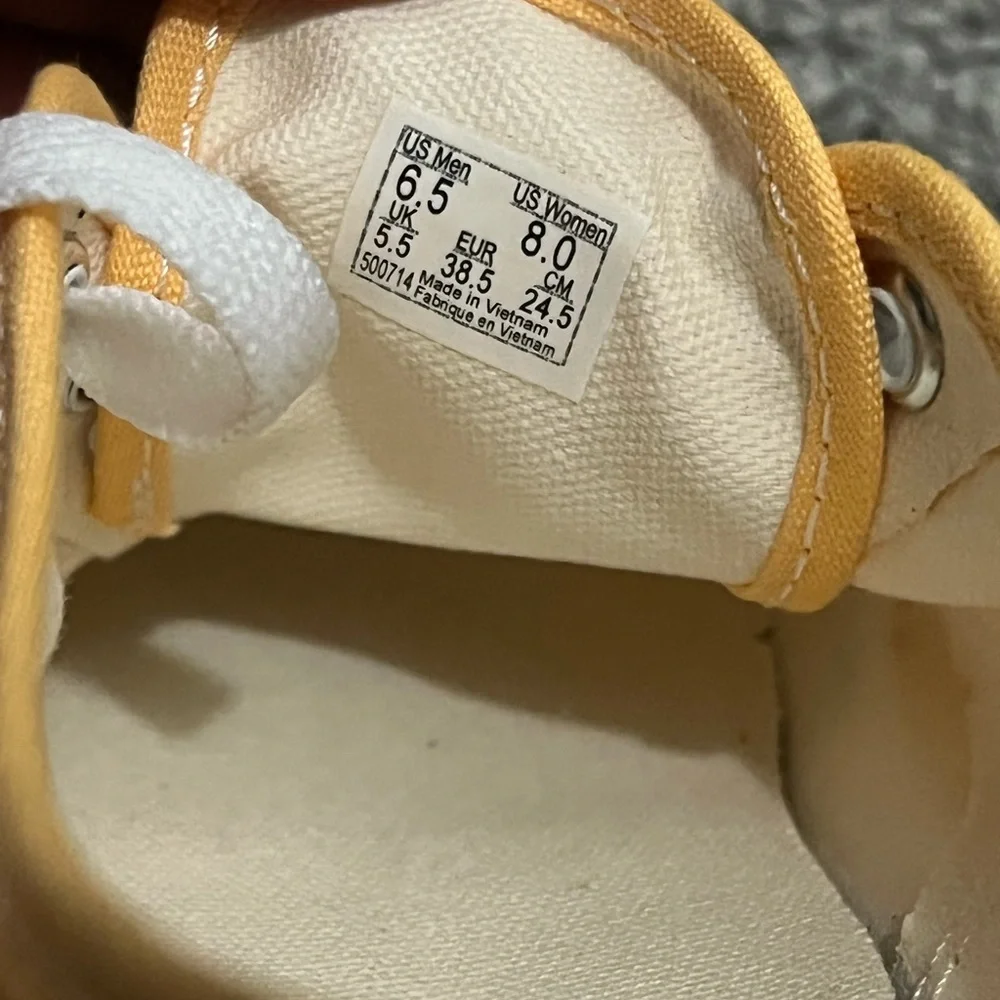 VANS - Picture 4 of 4